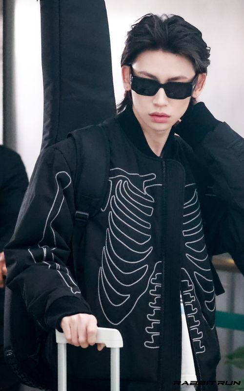 综艺娱乐圈吃瓜爆料小说